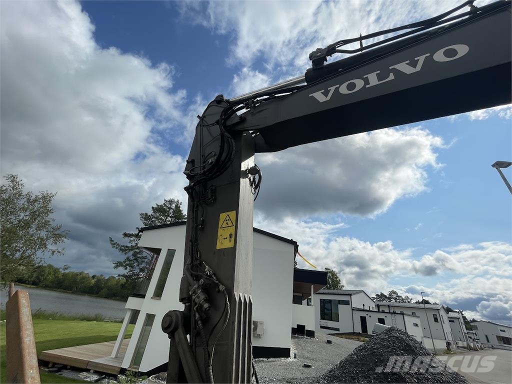 Volvo ECR235 EL Rupsgraafmachines