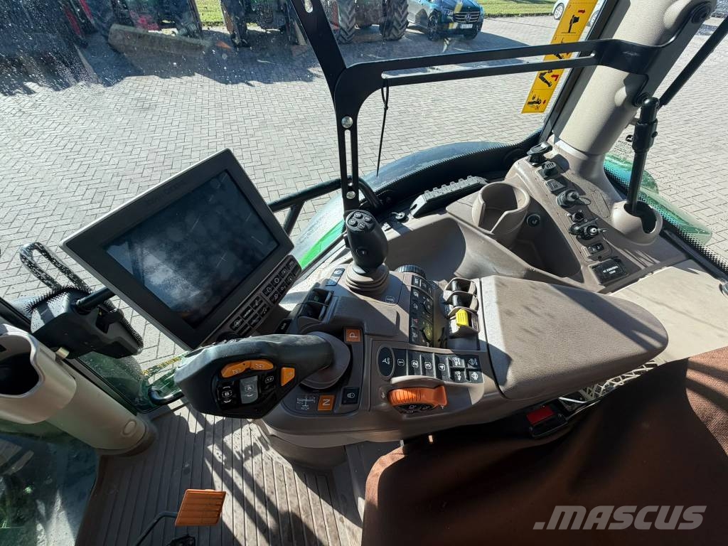John Deere 6155 R Traktorit