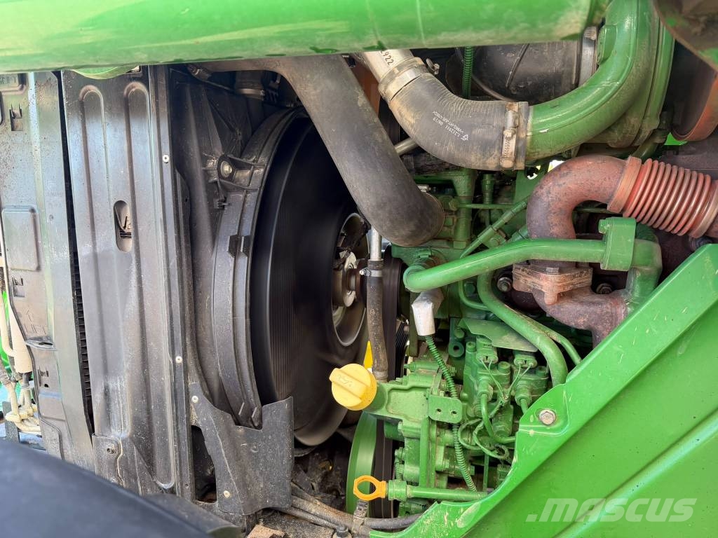 John Deere 6155 R Traktorit
