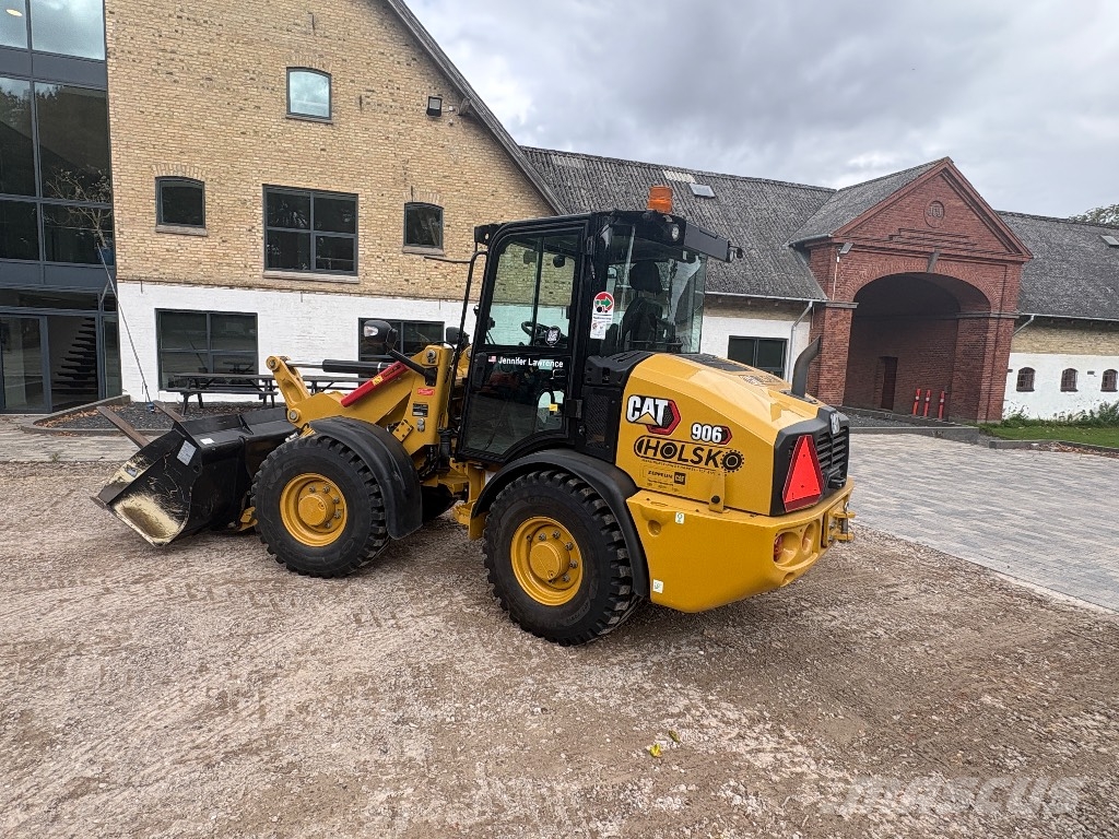 CAT 906 Radlader