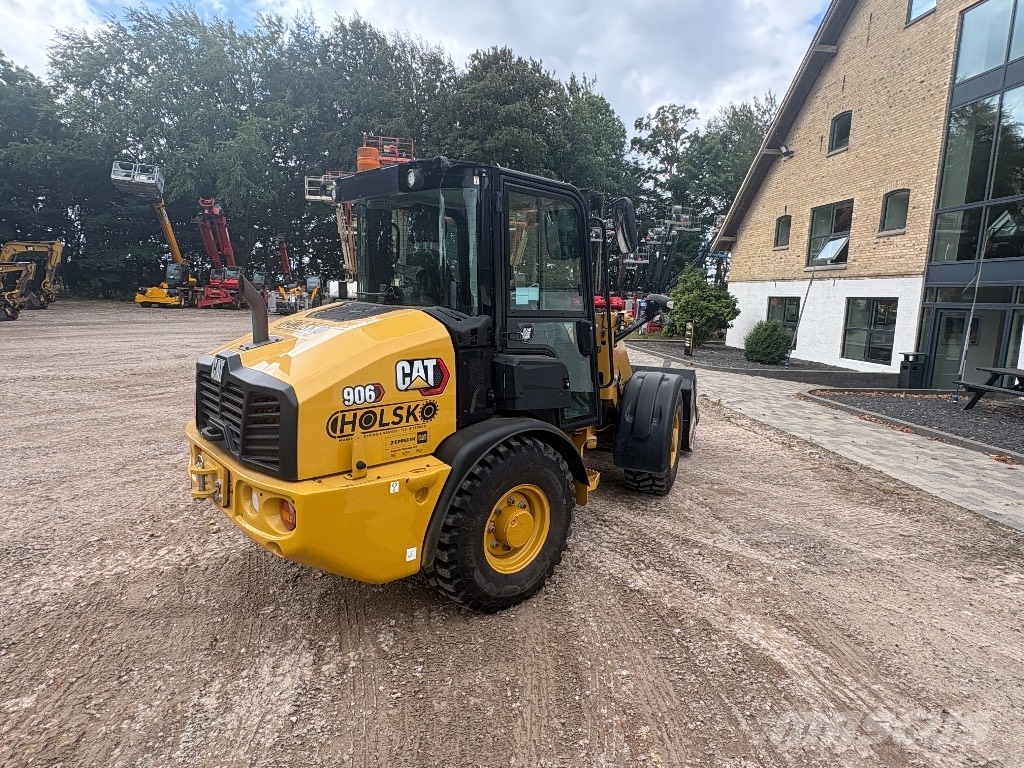 CAT 906 Radlader