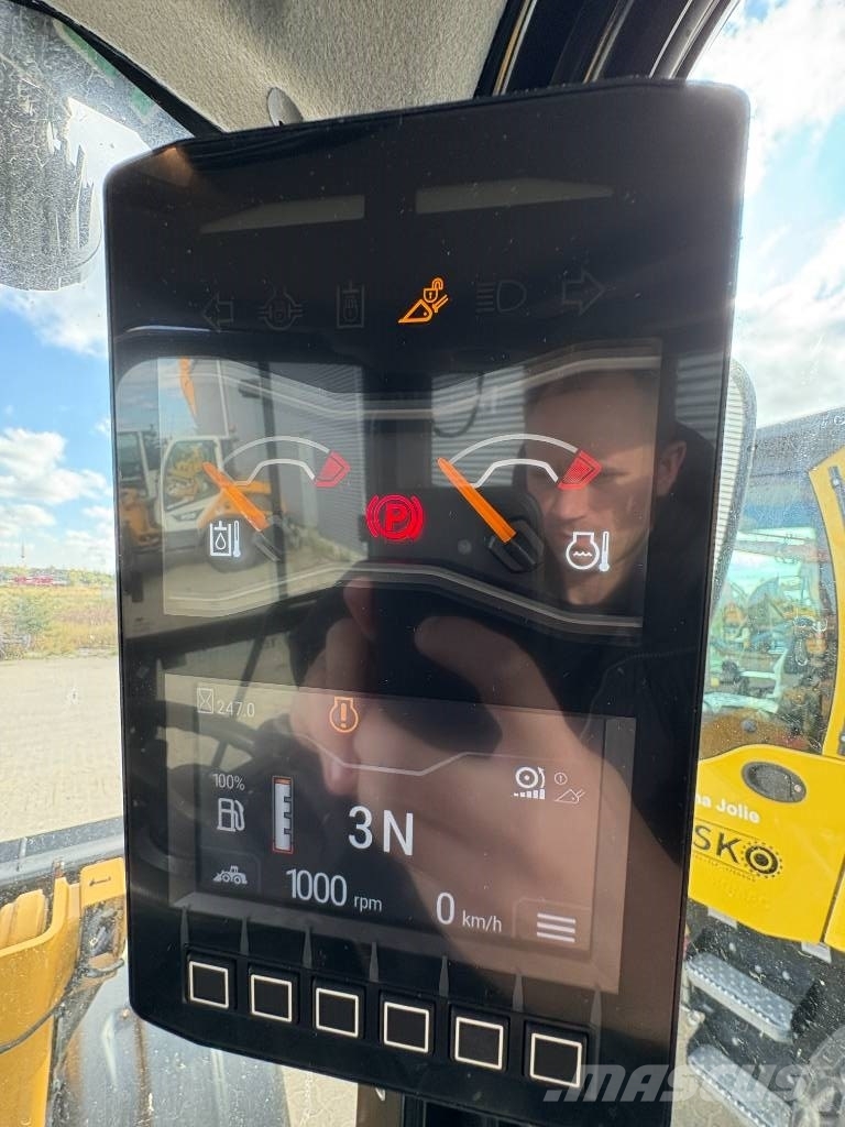 CAT 906 Radlader