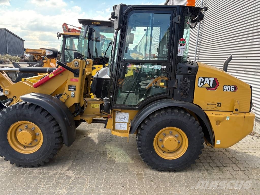 CAT 906 Radlader