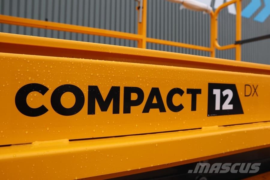 Haulotte Compact 12DX Valid Inspection, Diesel, 4x4 Drive, Elevadores de tesoura
