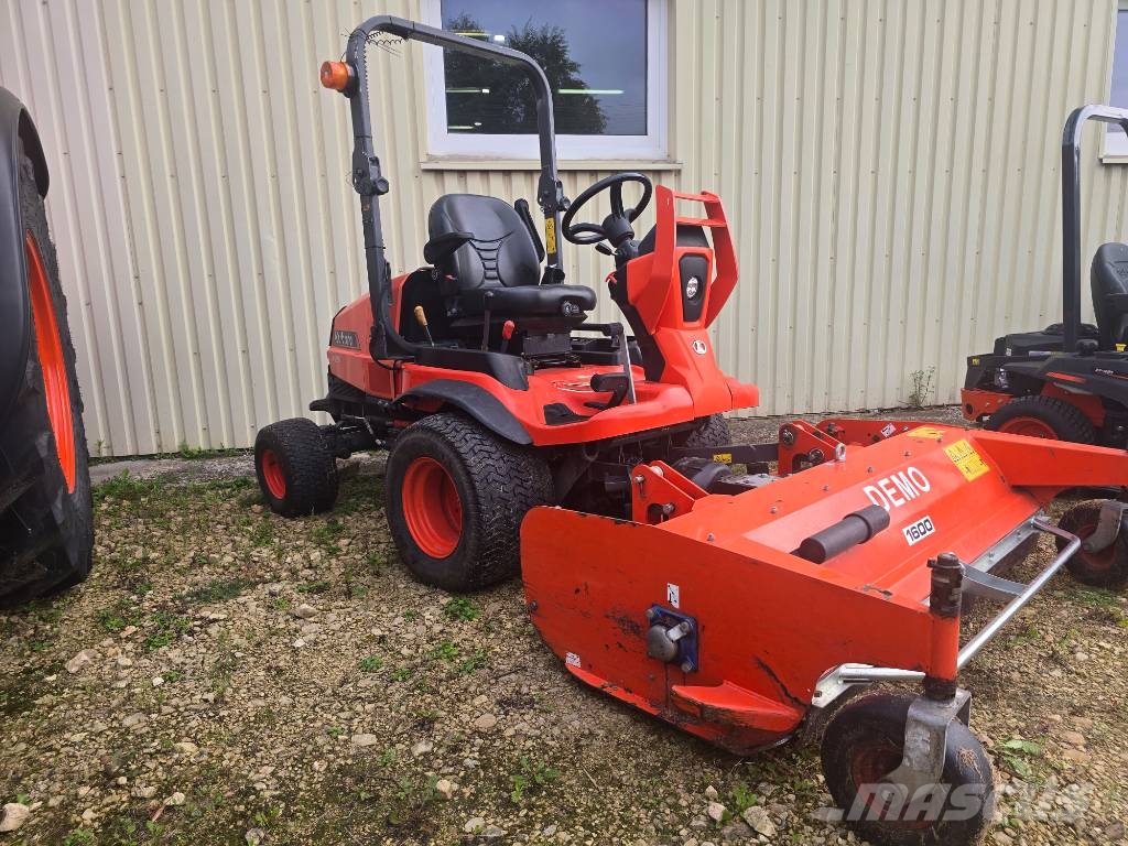 Kubota F 251 الوقوف على جزازات