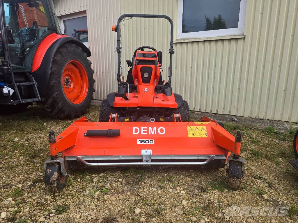 Kubota F 251 الوقوف على جزازات