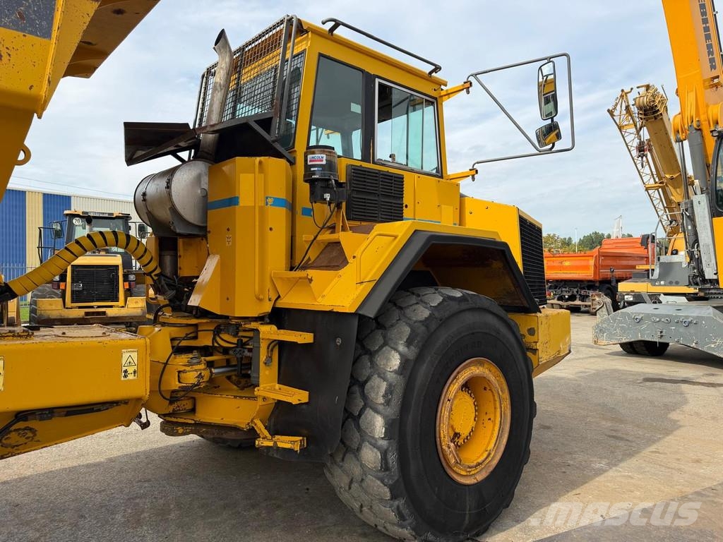 Volvo A35C . 铰接式自卸车