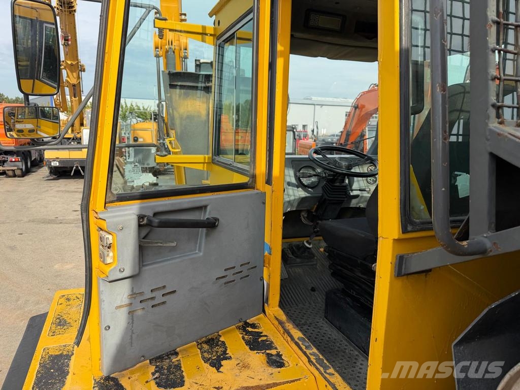 Volvo A35C . Mini tombereau