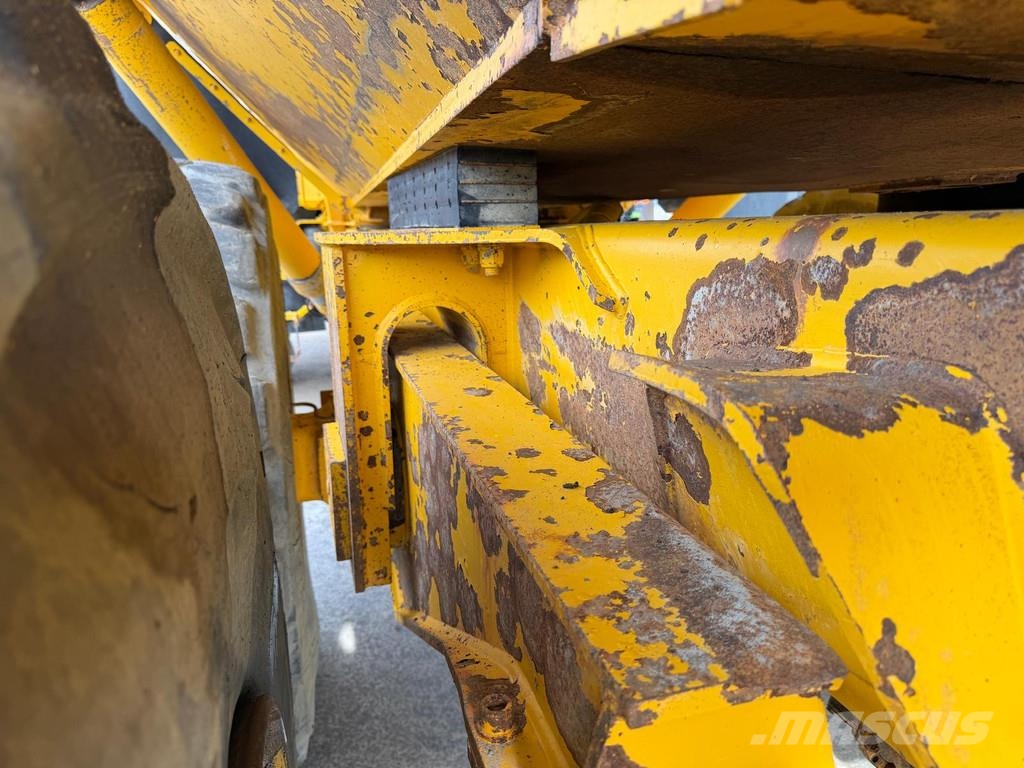 Volvo A35C . 铰接式自卸车