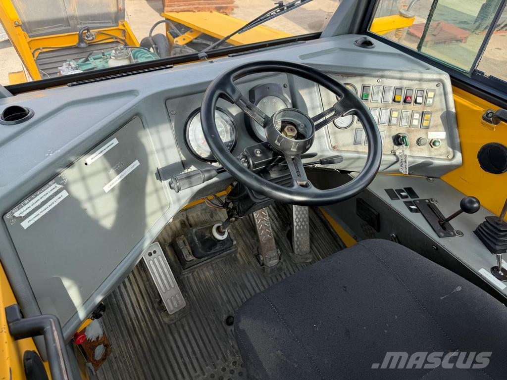 Volvo A35C . Mini tombereau