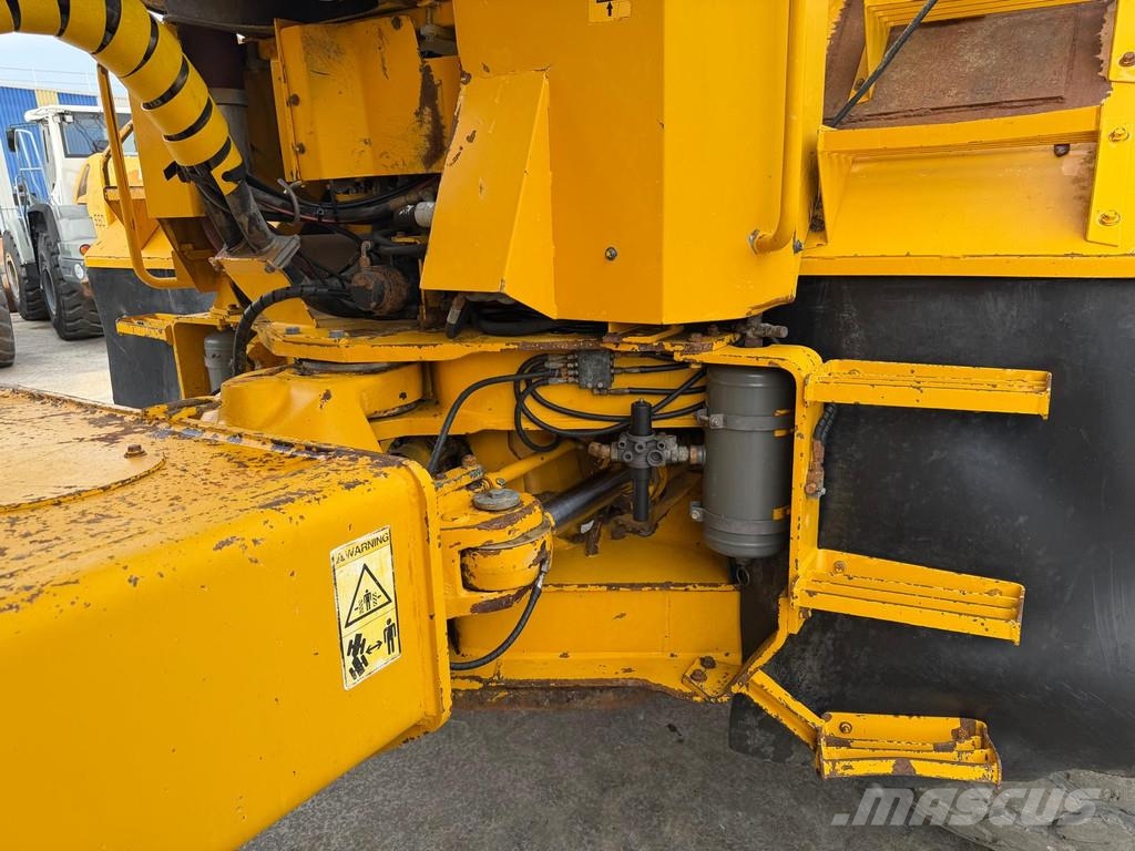 Volvo A35C . Mini tombereau