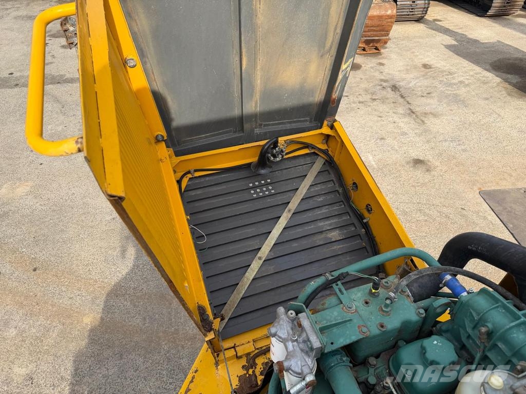 Volvo A35C . Mini tombereau