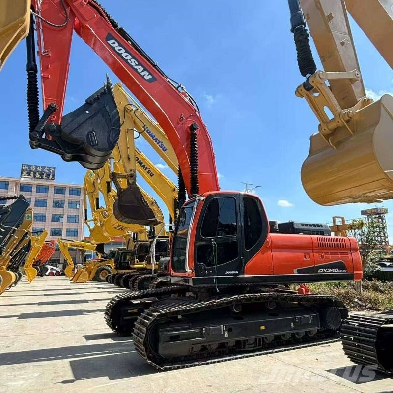 Doosan DX 340 Raupenbagger