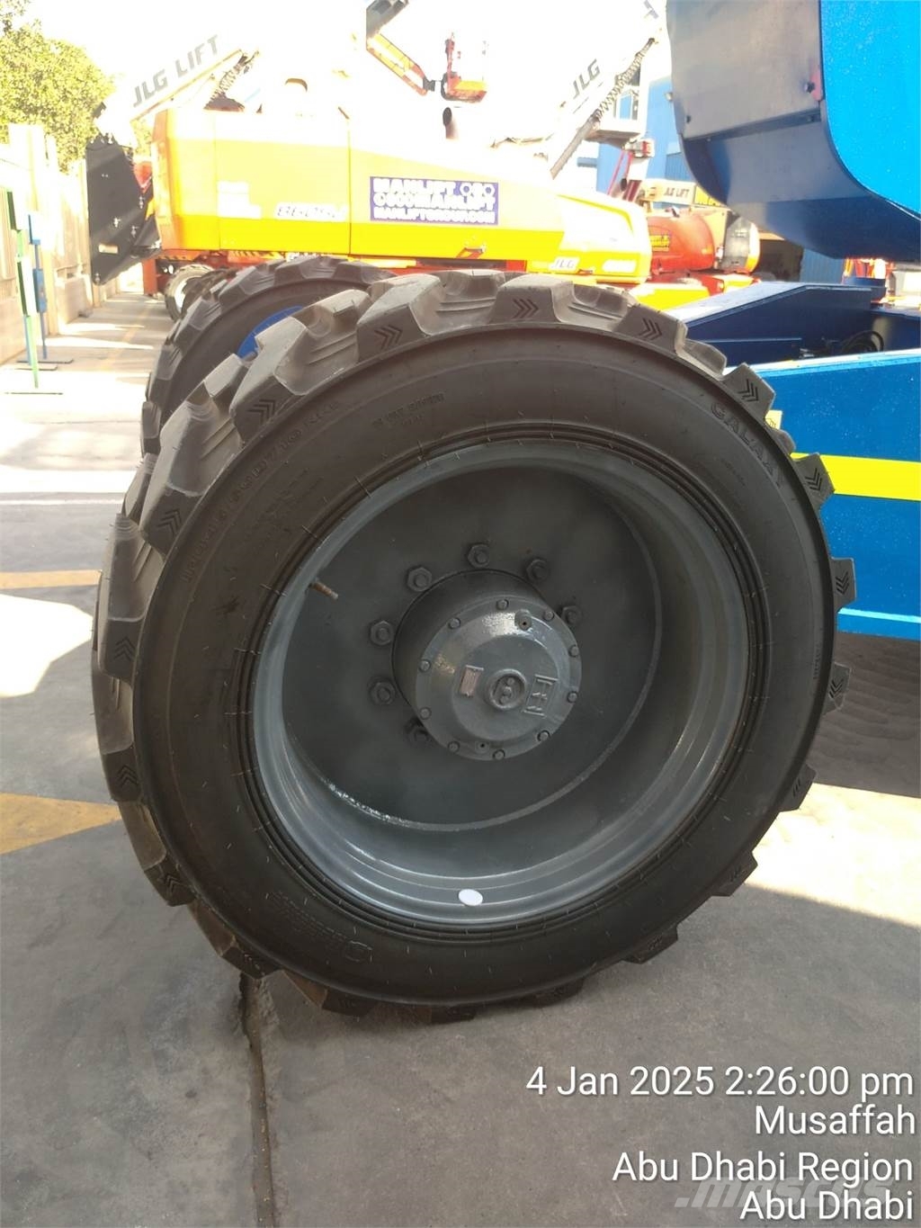 Genie Z135/70 Kĺbové plošiny