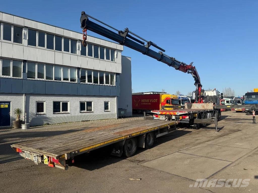 Scania G440 8X2 EURO 5 + FASSI F5602.25 + 2 AXLE TRAILER Kranen voor alle terreinen
