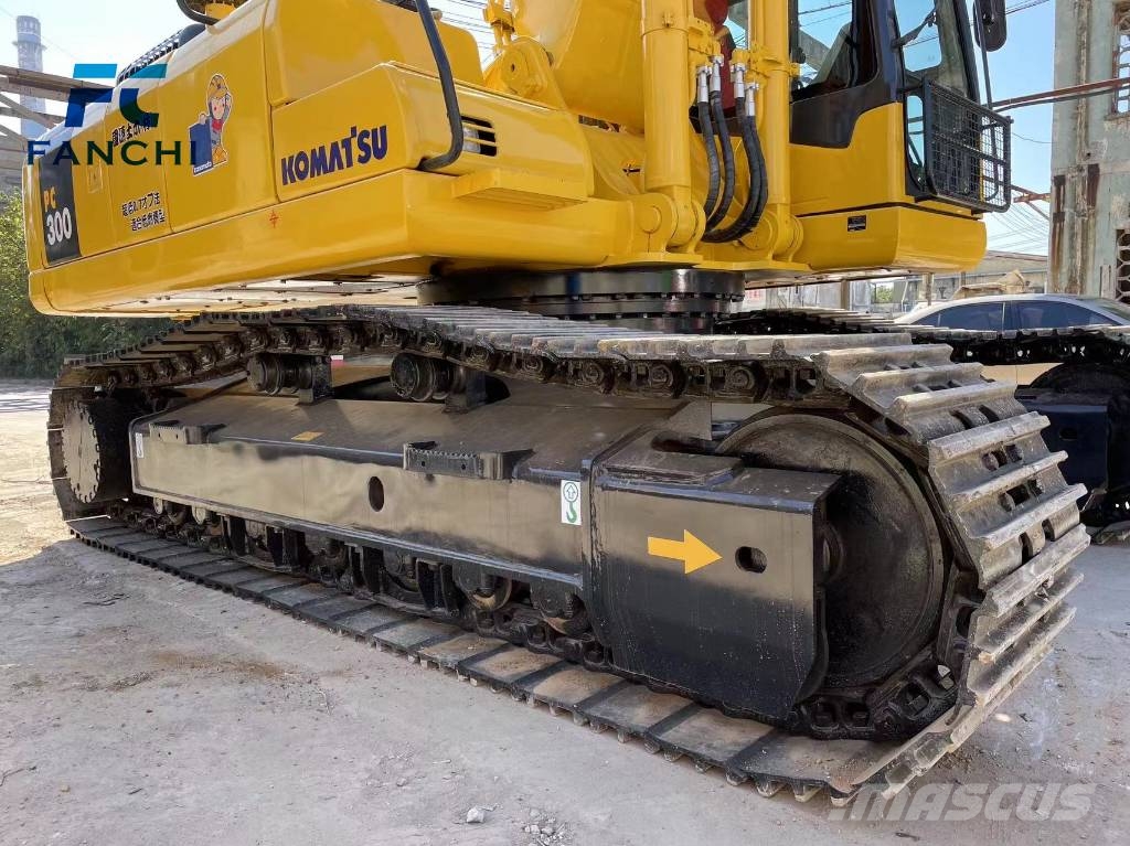 Komatsu PC 300 LC 中型挖掘机