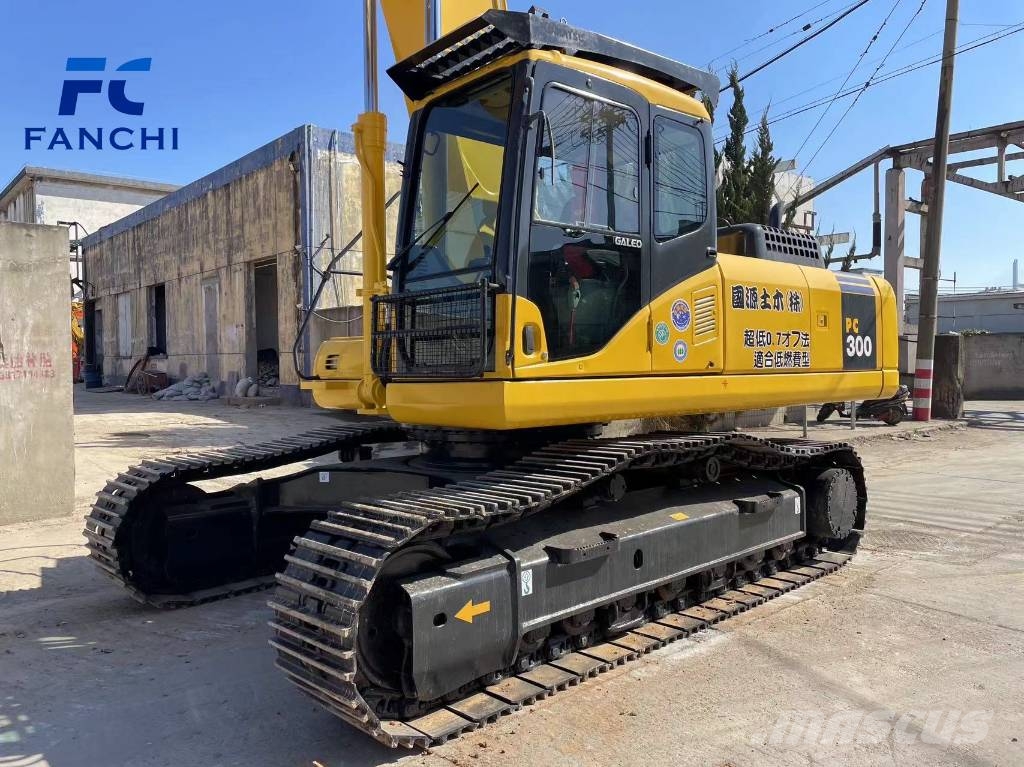 Komatsu PC 300 LC 中型挖掘机