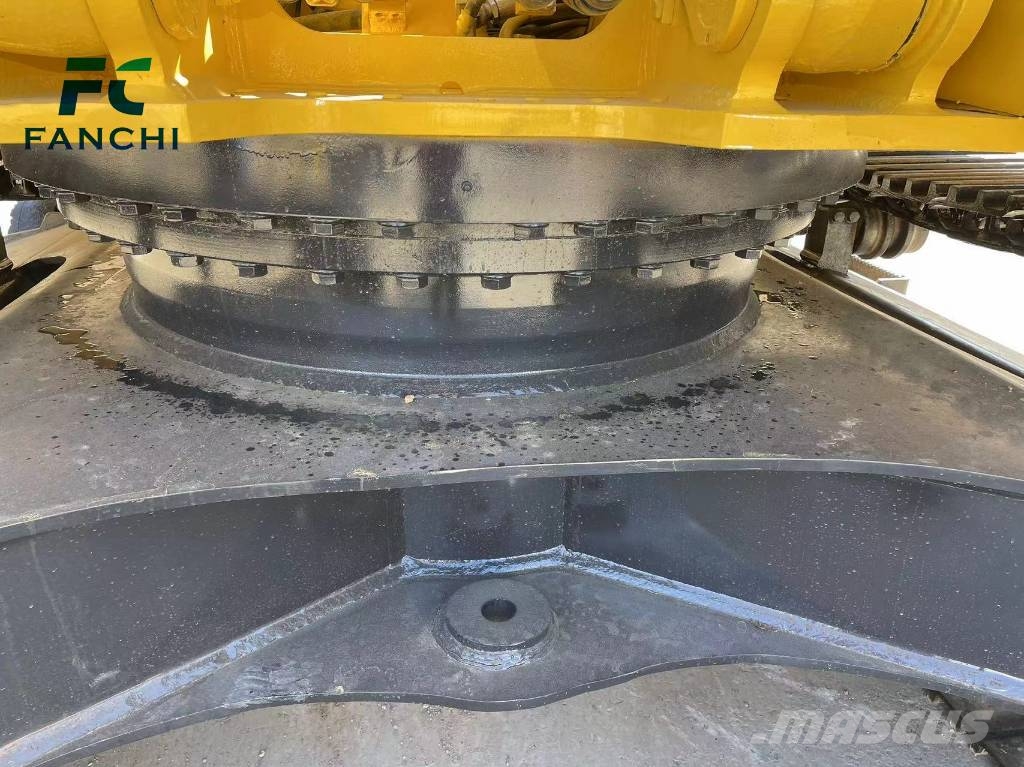 Komatsu PC 300 LC 中型挖掘机
