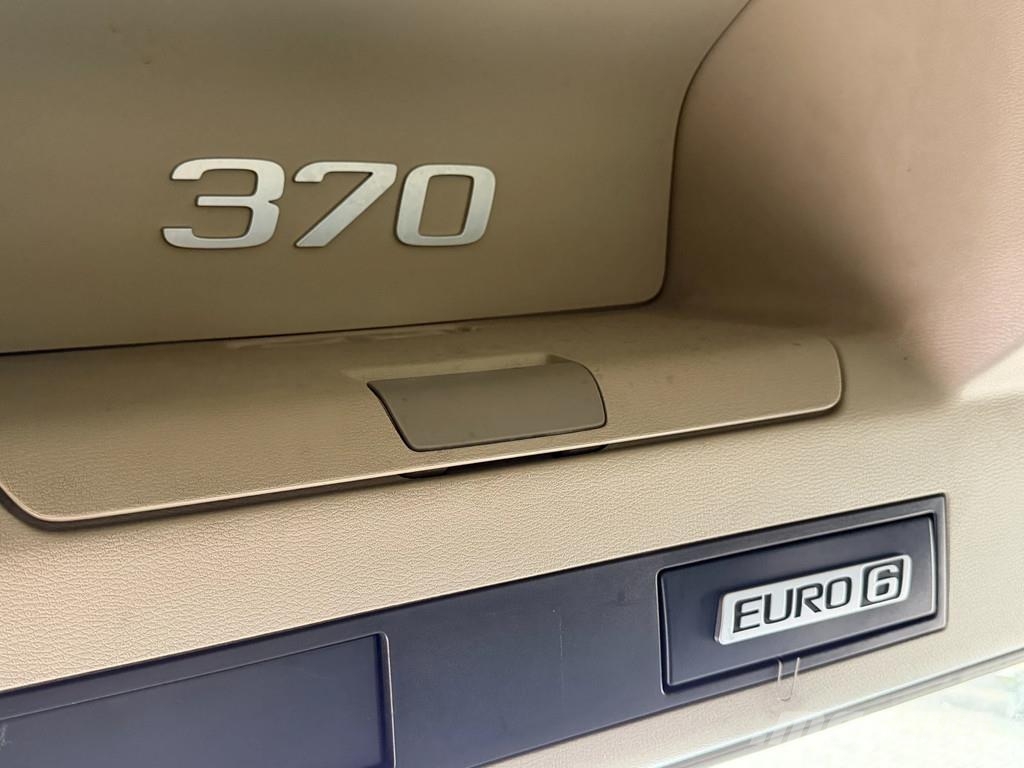 Volvo FM 370 4x2 Euro 6 / Smart Tacho *NL-Truck* 中古トラクターヘッド | トレーラーヘッド