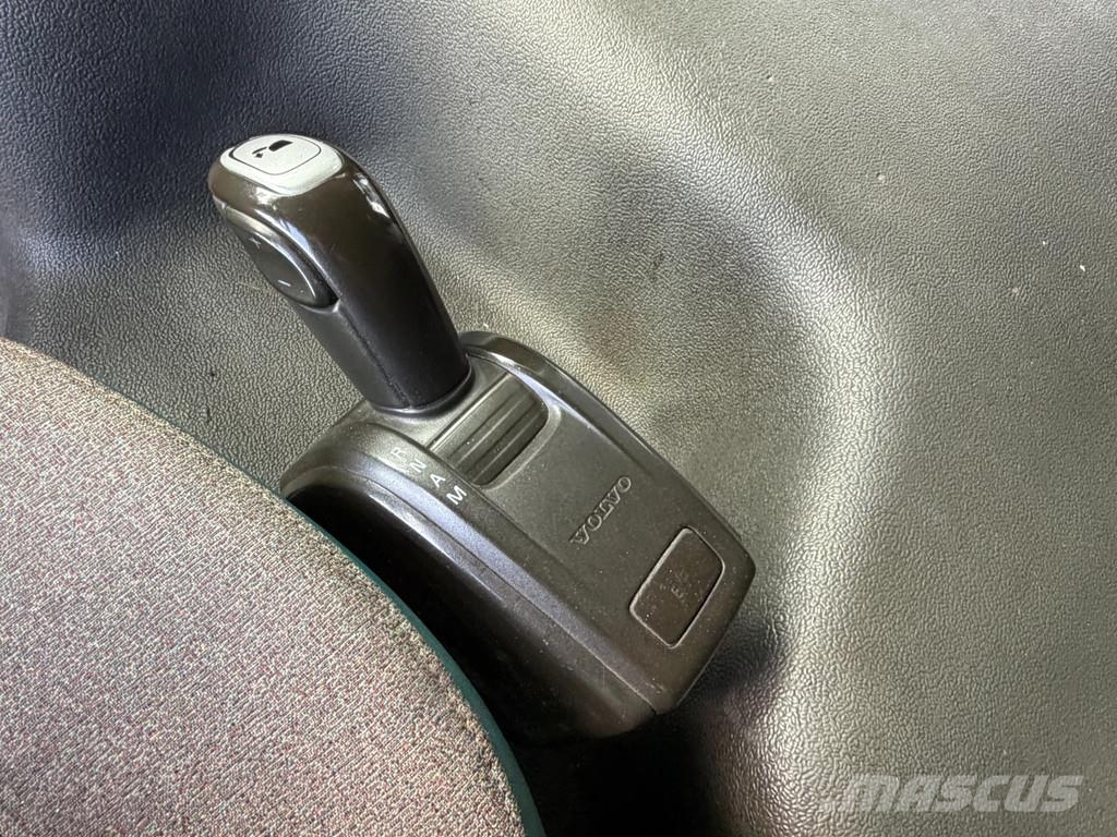 Volvo FM 370 4x2 Euro 6 / Smart Tacho *NL-Truck* 中古トラクターヘッド | トレーラーヘッド