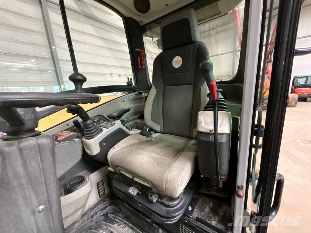 Neuson EW 65 휠 굴삭기