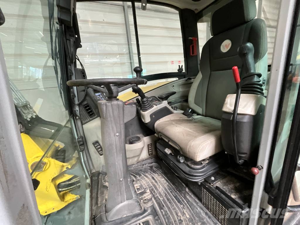 Neuson EW 65 휠 굴삭기
