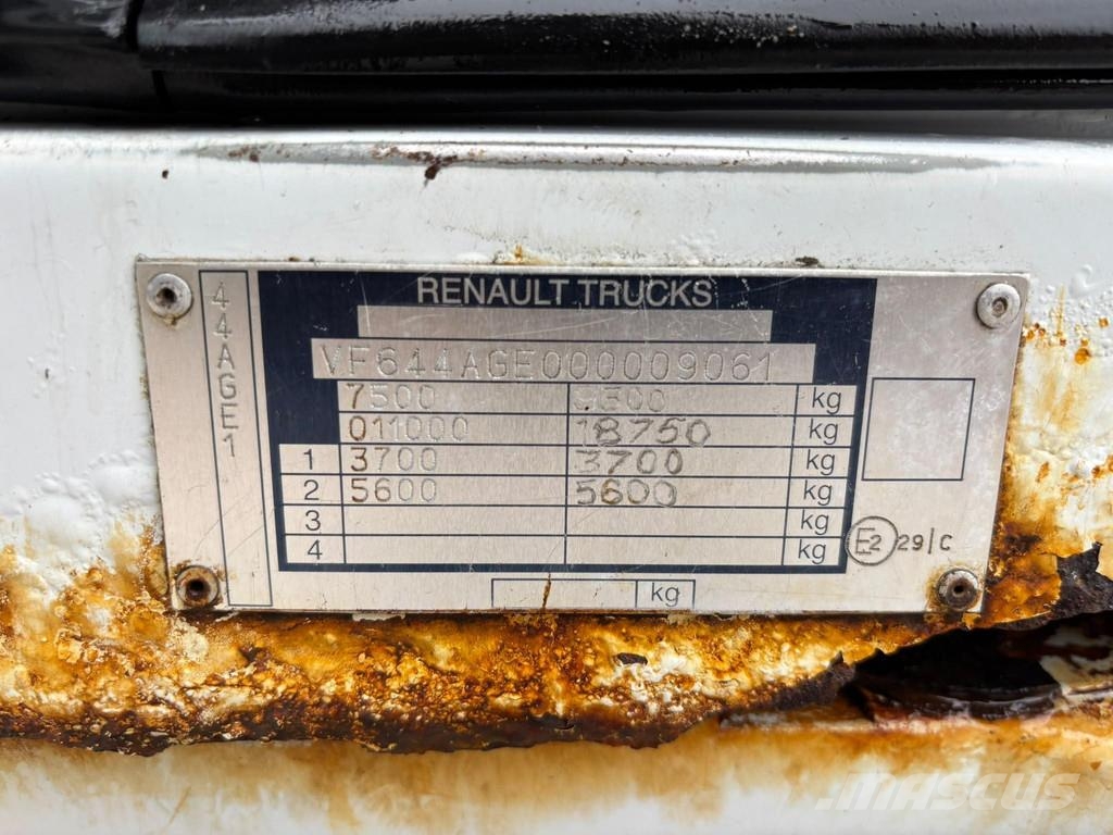 Renault Midlum 220 4x2 BOX L=4287 mm Camiones caja cerrada