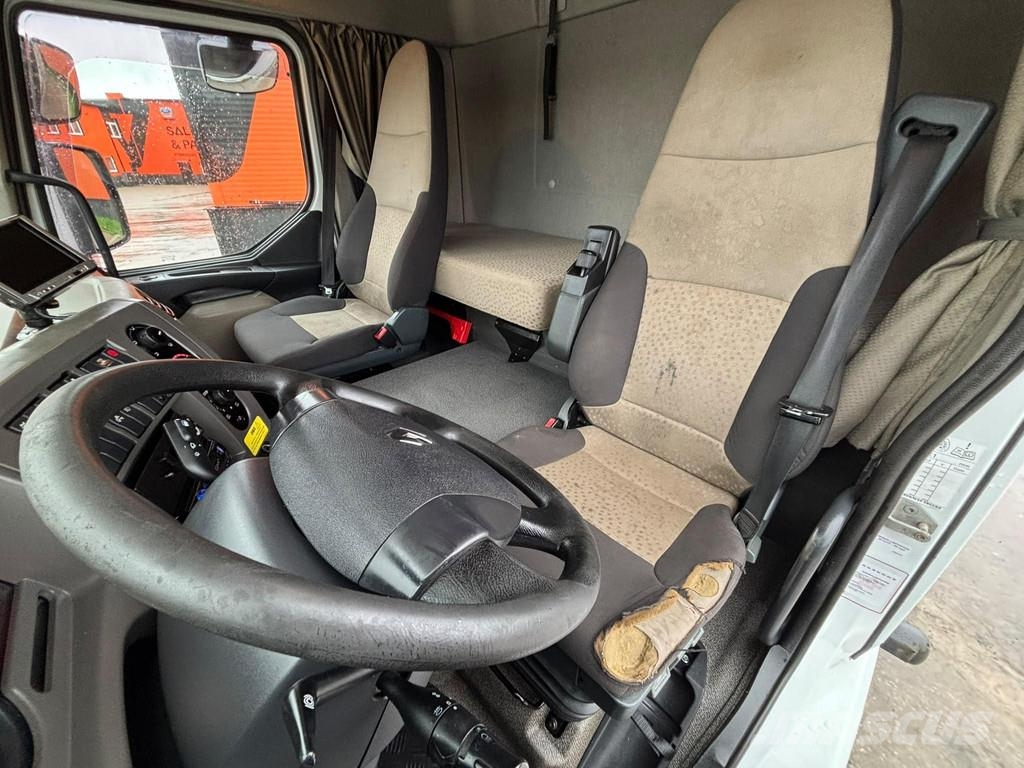 Renault Midlum 220 4x2 BOX L=4287 mm Furgons