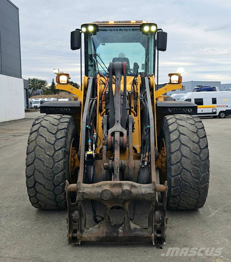 Volvo L 120 F Hjullastere