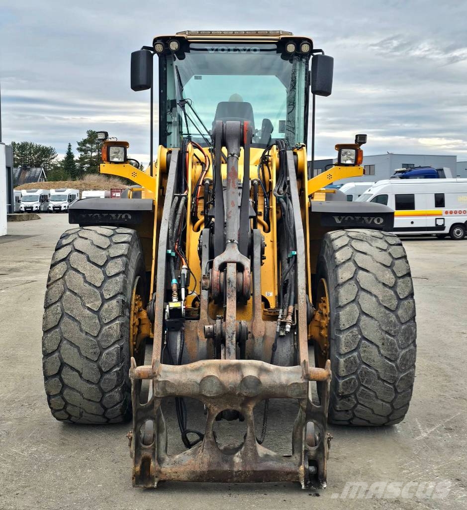 Volvo L 120 F Hjullastere