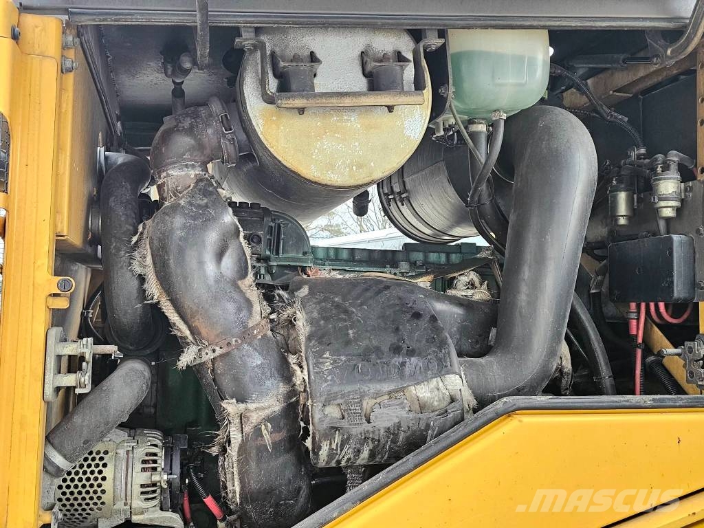 Volvo L 120 F Hjullastere