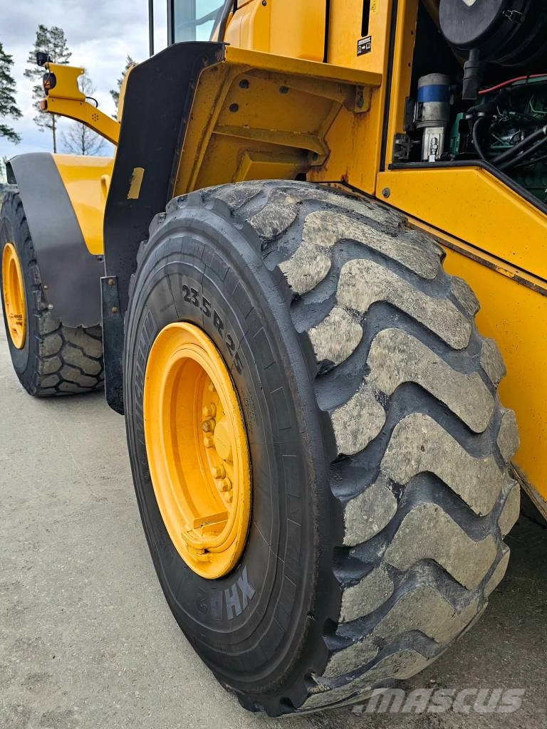 Volvo L 120 F Hjullastere