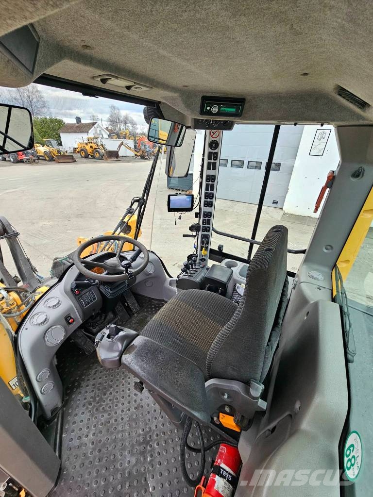 Volvo L 120 F Hjullastere