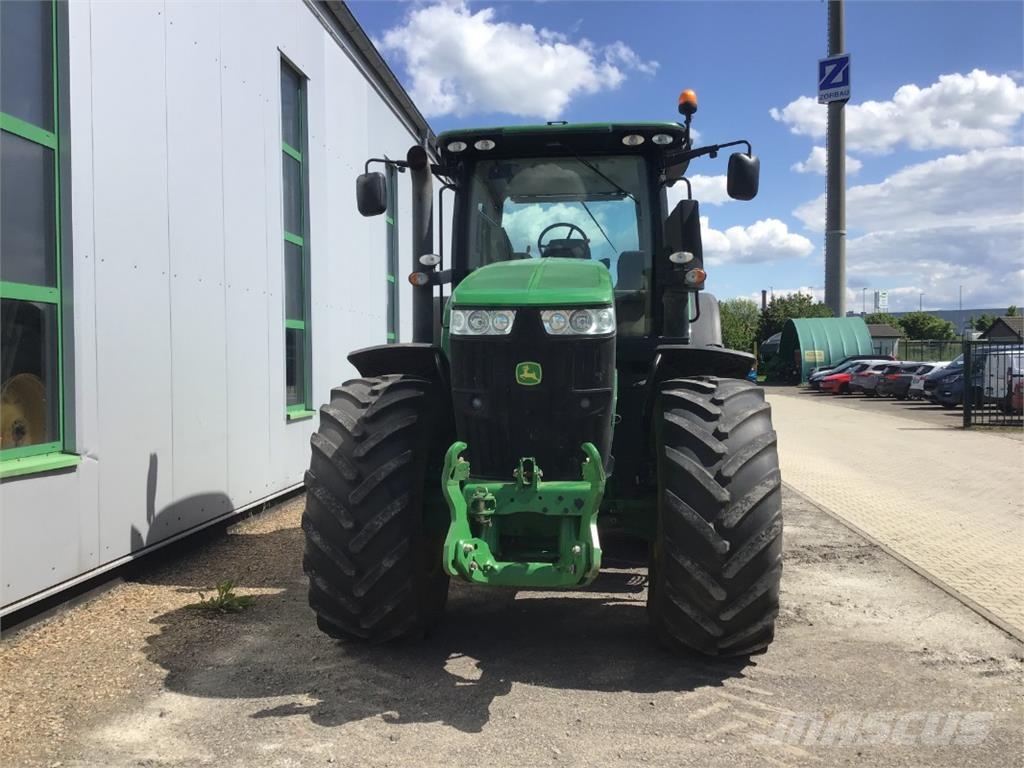 John Deere 7290R Tractoren
