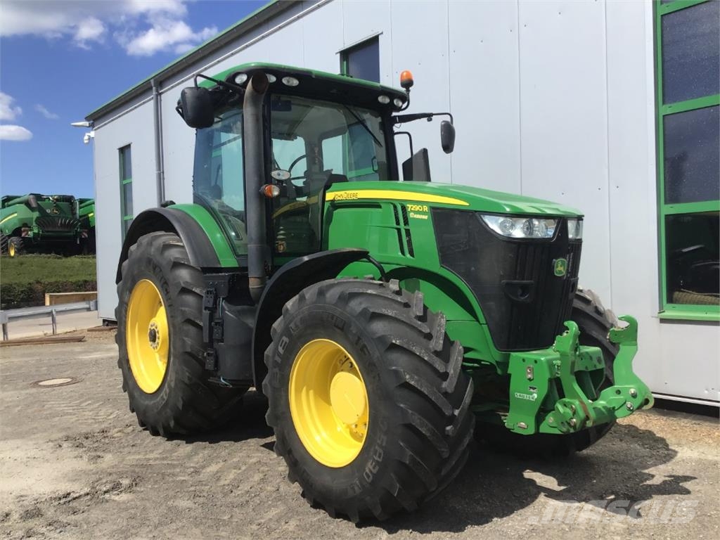 John Deere 7290R Tractoren
