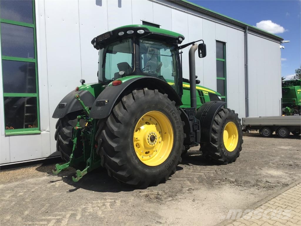 John Deere 7290R Tractoren