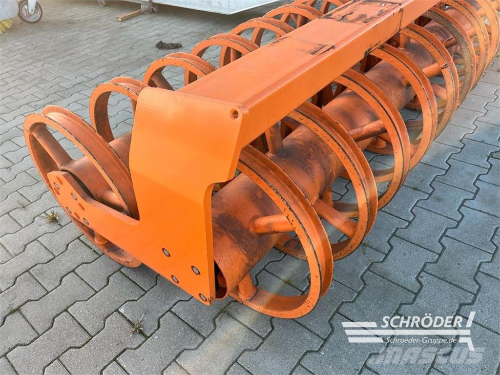 Amazone DOPPEL-U-PROFILWALZE DUW 3000-580 Други машини за сеене и аксесоари