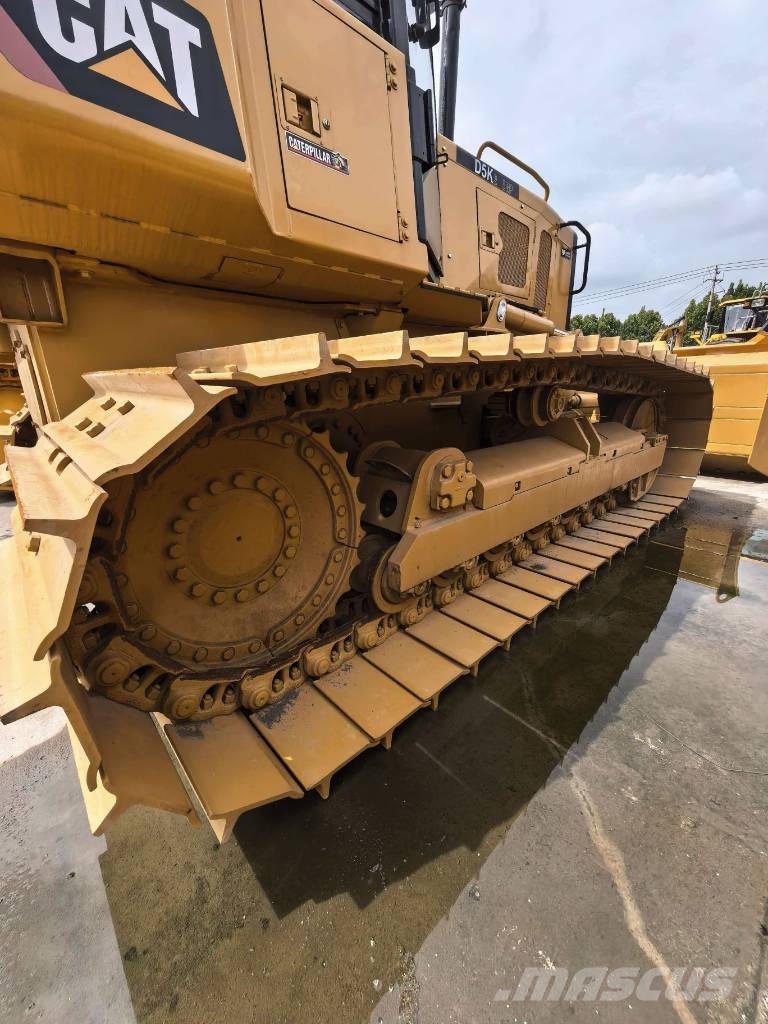 CAT D 5 K Kāpurķēžu buldozeri