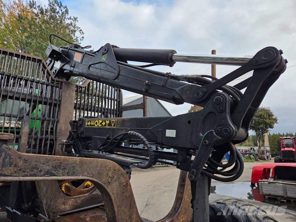John Deere 1210 E Forvarderi