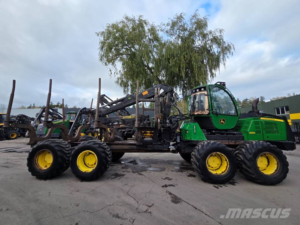 John Deere 1210 E Forvarderi