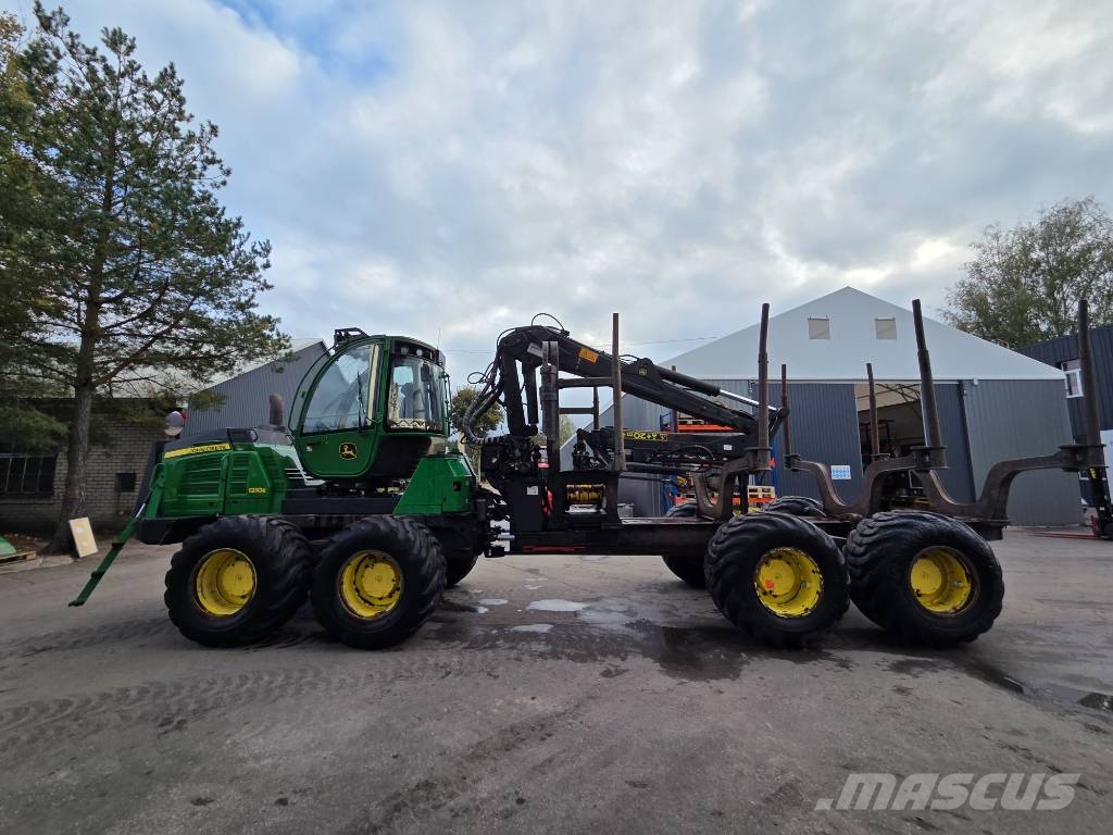 John Deere 1210 E Forvarderi