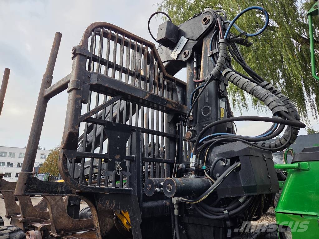 John Deere 1210 E Forvarderi