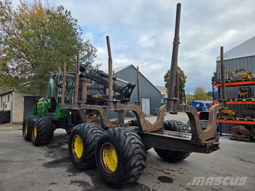 John Deere 1210 E Forvarderi