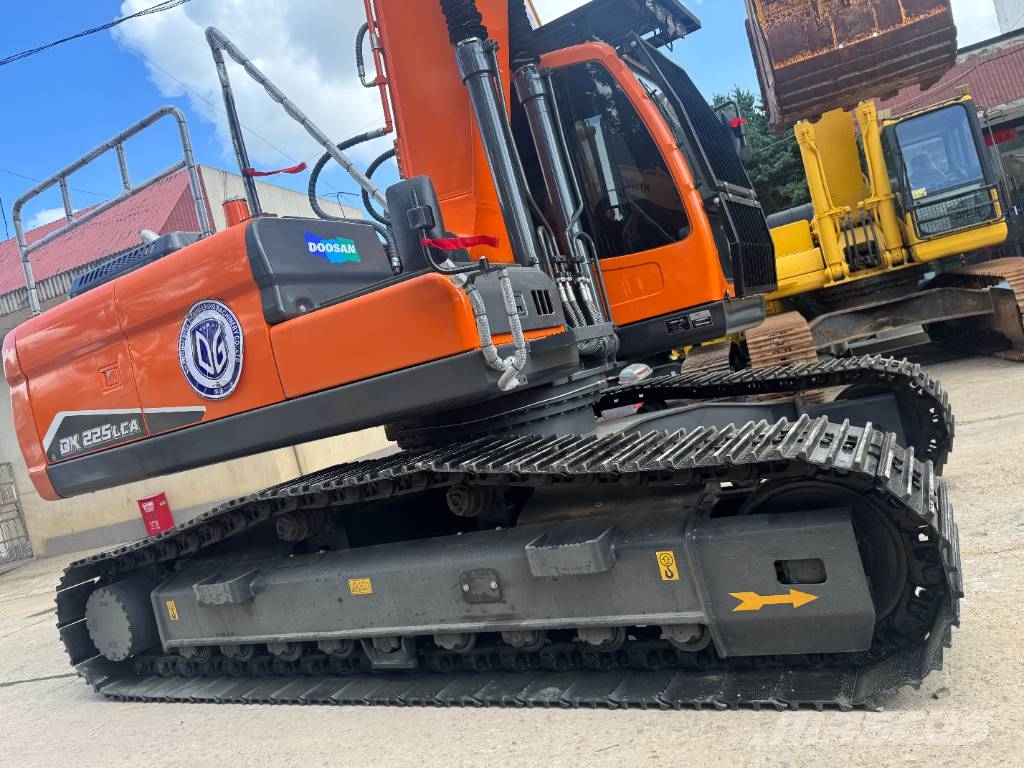 Doosan DX225LC-9C Midigraafmachines 7t - 12t