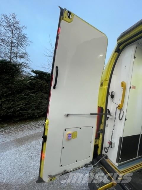 Fiat Ducato A&E Fiat Ducato A&E Vehicle with Stryker Pr Ambulancias