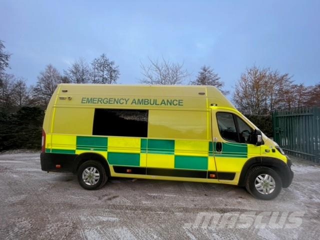 Fiat Ducato A&E Fiat Ducato A&E Vehicle with Stryker Pr Ambulancias