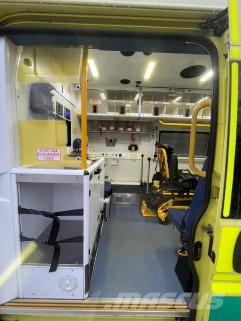 Fiat Ducato A&E Fiat Ducato A&E Vehicle with Stryker Pr Ambulancias