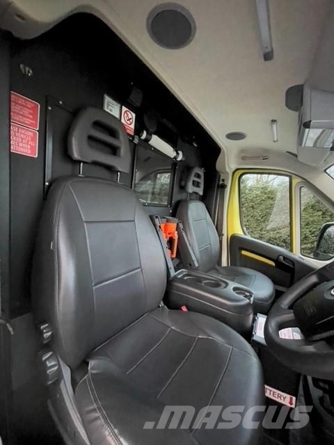 Fiat Ducato A&E Fiat Ducato A&E Vehicle with Stryker Pr Ambulancias