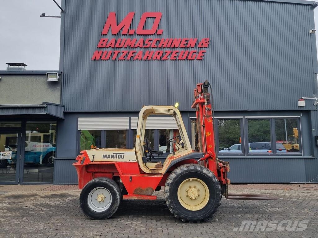 Manitou M 226 CP 越野車