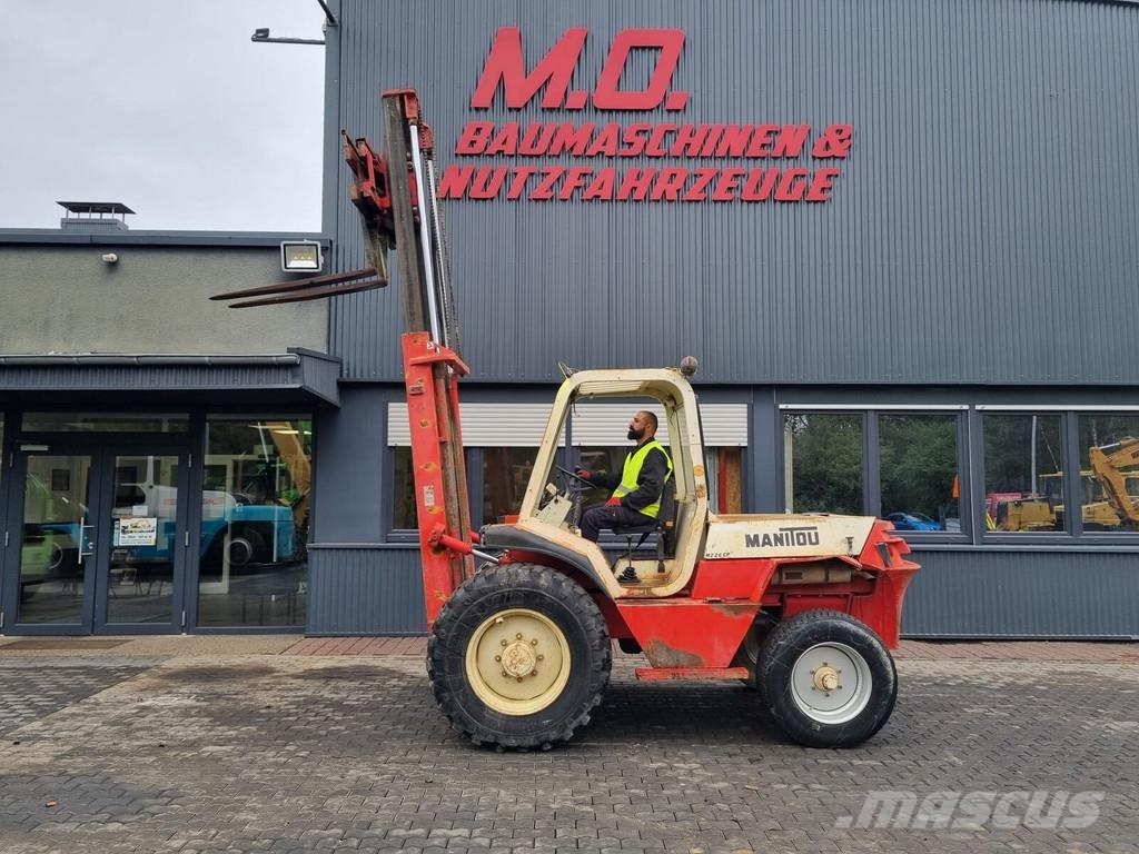 Manitou M 226 CP 越野車